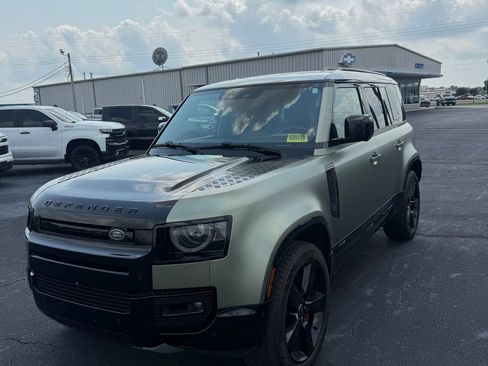 Used 2022 Land Rover Defender 110 X AWD/4WD image 21