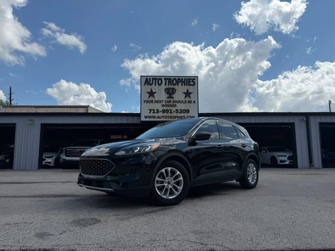 Used 2022 Ford Escape SE w/ Convenience Package FWD image 35