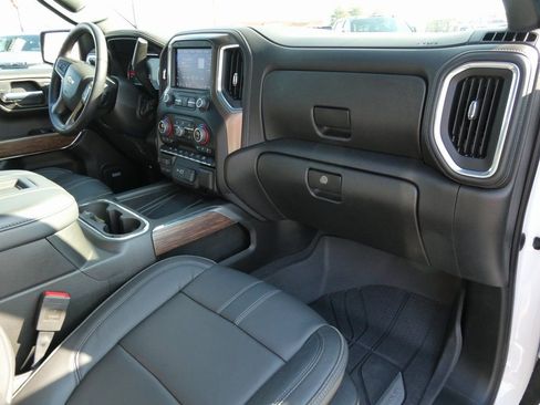 Certified 2022 Chevrolet Silverado 1500 High Country image 15