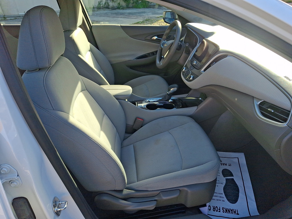 Used 2025 Chevrolet Malibu LT FWD image 15