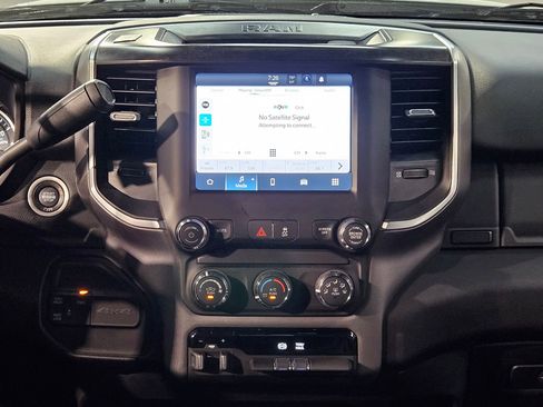 Used 2024 RAM 3500 Big Horn AWD/4WD image 16