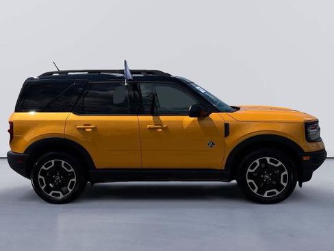 Certified 2022 Ford Bronco Sport Outer Banks w/ Tech Package AWD/4WD image 6
