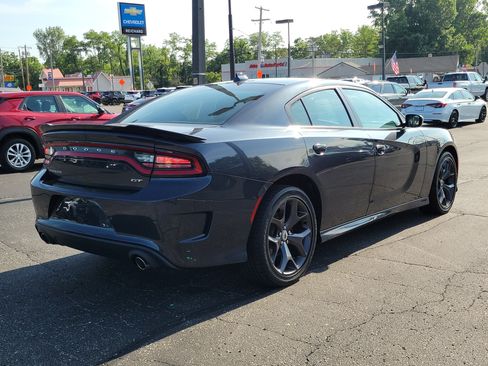 Used 2019 Dodge Charger GT RWD image 4