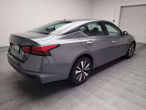 Used 2021 Nissan Altima 2.5 SV FWD image 9