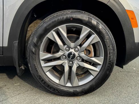 Used 2022 Kia Seltos LX image 11