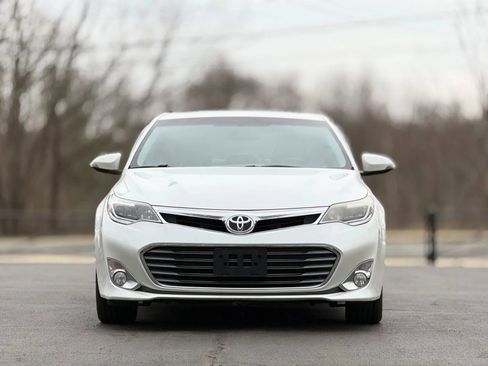 Used 2013 Toyota Avalon XLE Touring image 3