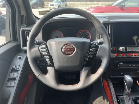 New 2025 Nissan Frontier PRO-4X image 20