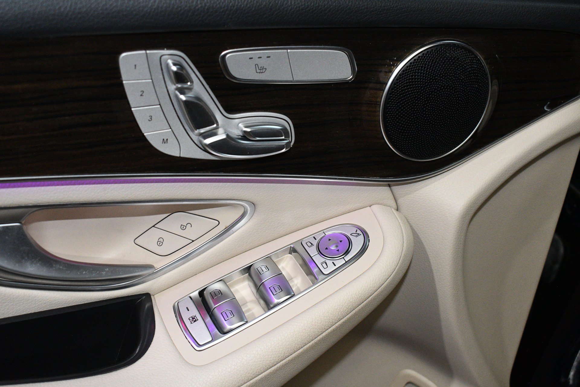 Used 2022 Mercedes-Benz GLC 300 image 42