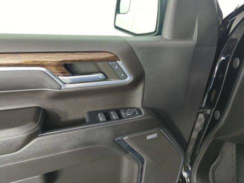 Used 2023 GMC Sierra 1500 Elevation w/ Preferred Package RWD image 18