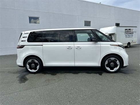 New 2025 Volkswagen ID. Buzz Pro S image 6