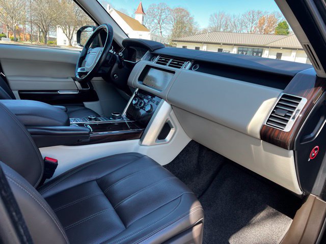 Used 2017 Land Rover Range Rover HSE AWD/4WD image 23