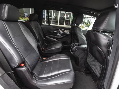 Used 2021 Mercedes-Benz GLS 450 4MATIC image 32