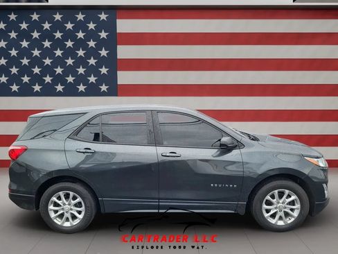 Used 2021 Chevrolet Equinox LS FWD image 4