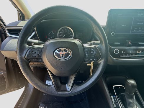 Used 2022 Toyota Corolla LE FWD image 10