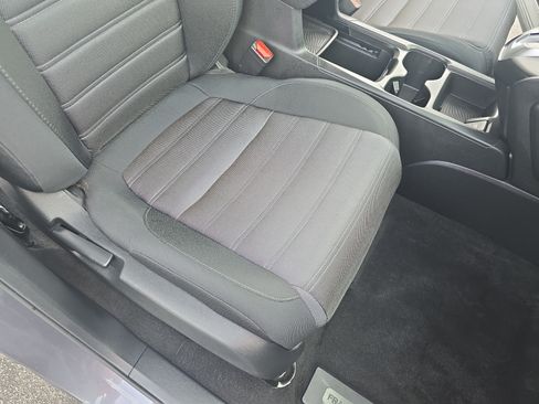 Used 2019 Honda CR-V LX image 10