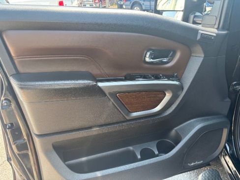 Used 2017 Nissan Titan Platinum Reserve image 12