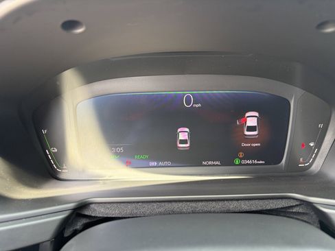 Used 2024 Honda Accord Touring image 14