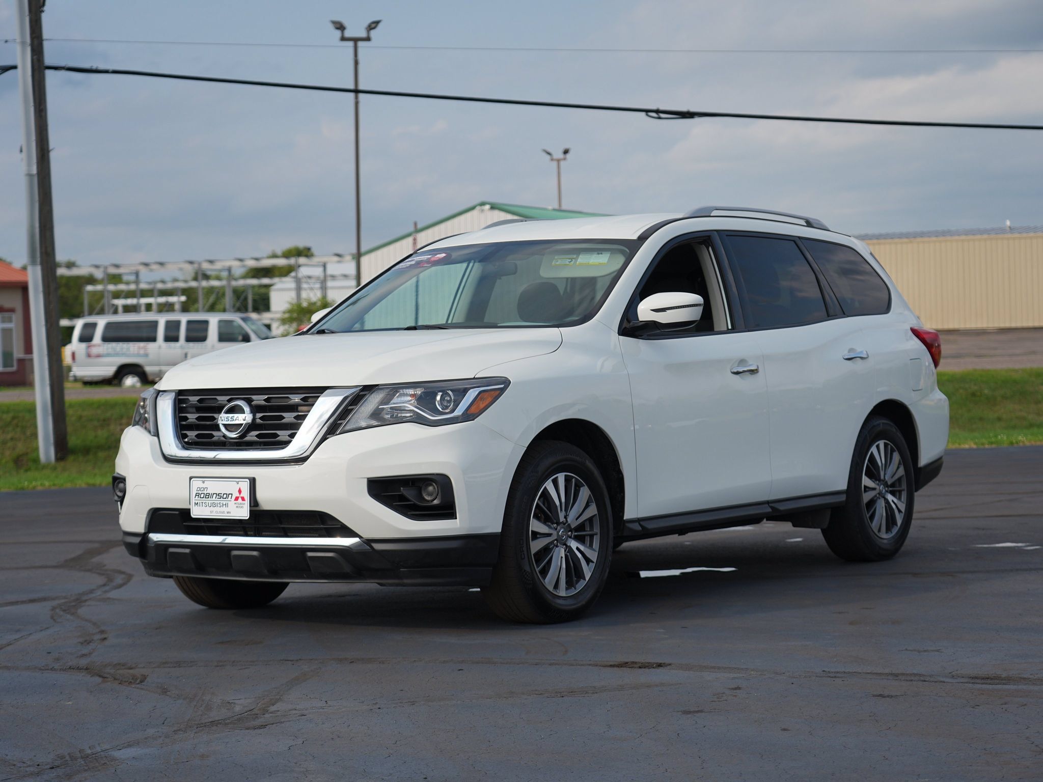 Used 2020 Nissan Pathfinder S AWD/4WD image 8