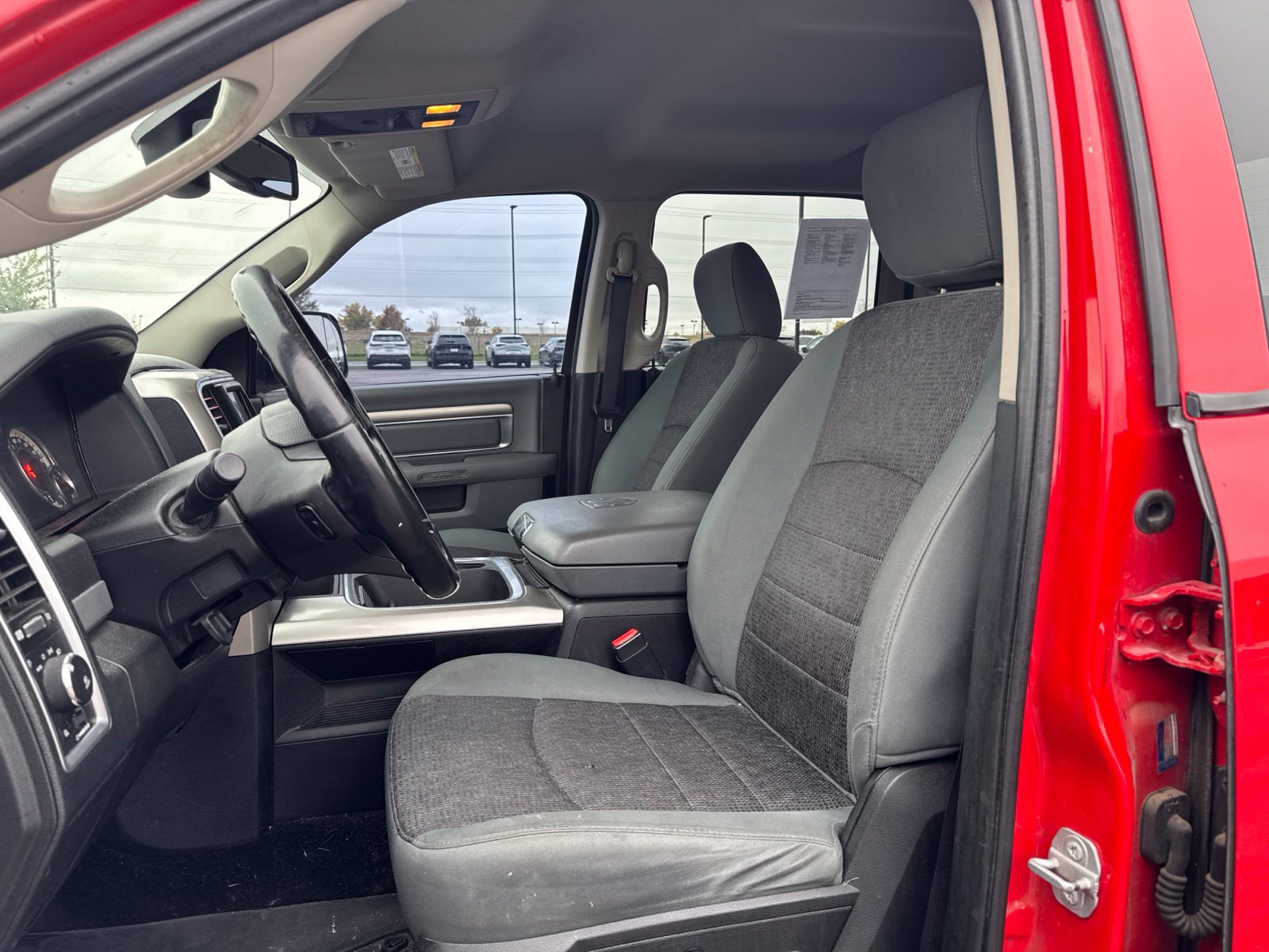Used 2016 RAM 1500 Classic SLT AWD/4WD image 10