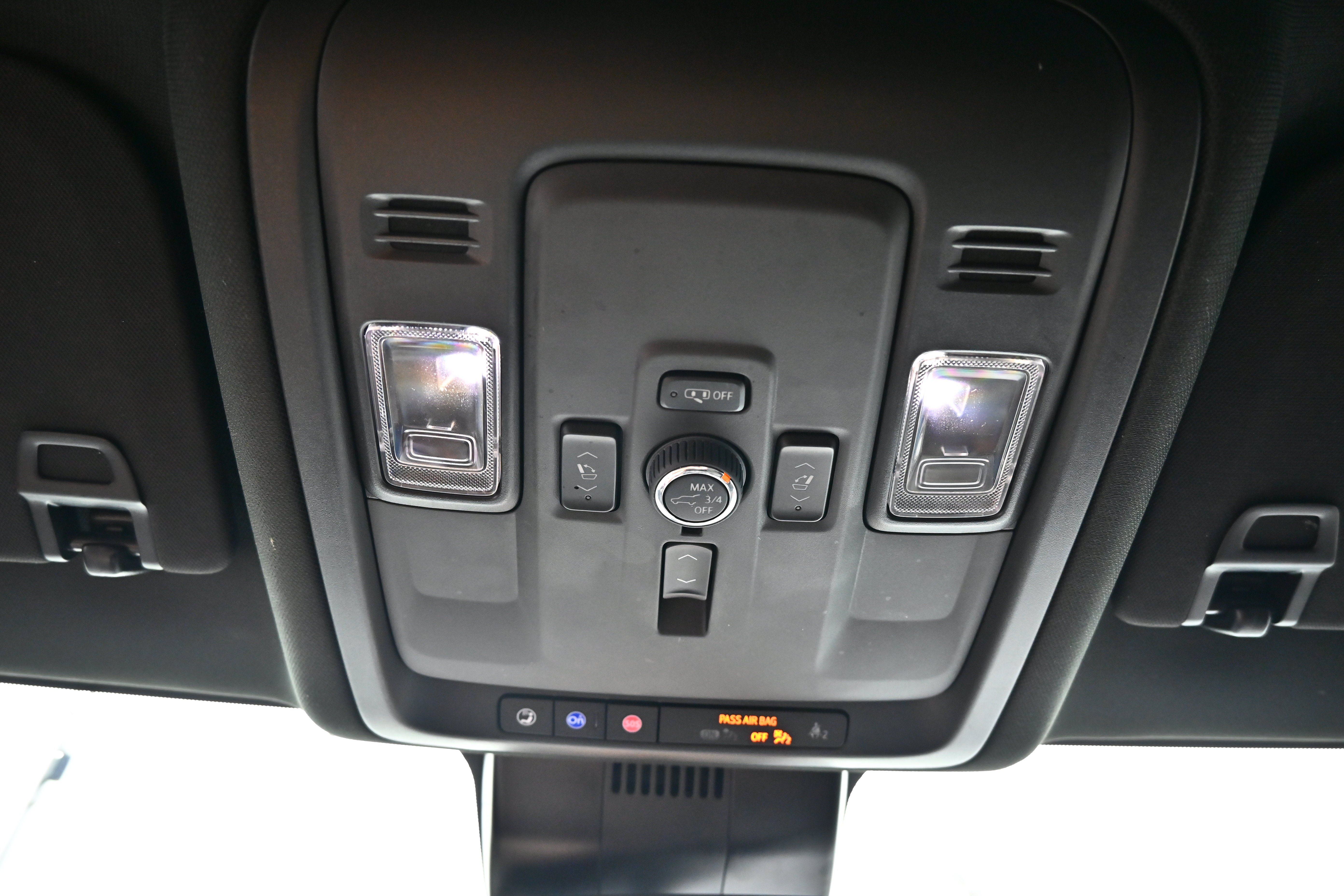 Used 2025 GMC Yukon Denali AWD/4WD image 32