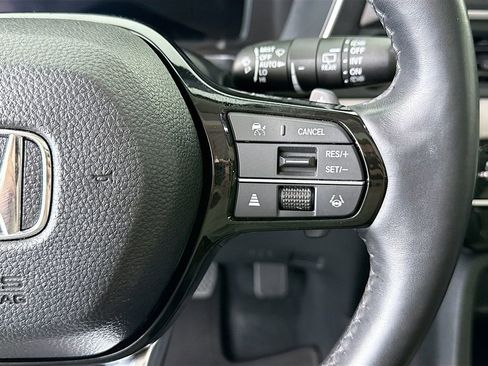 Used 2023 Honda Pilot Elite image 12