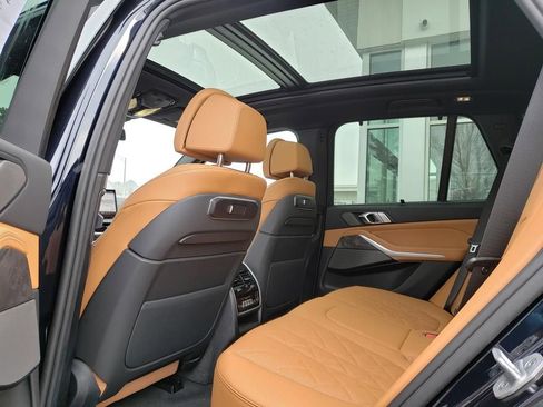 New 2026 BMW X5 M60i image 17