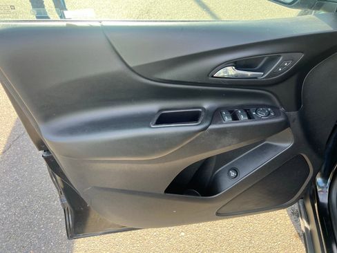 Used 2020 Chevrolet Equinox LT image 20