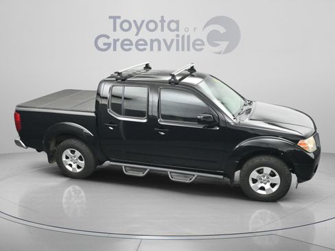 Used 2014 Nissan Frontier SV w/ SV Value Truck Package AWD/4WD image 16