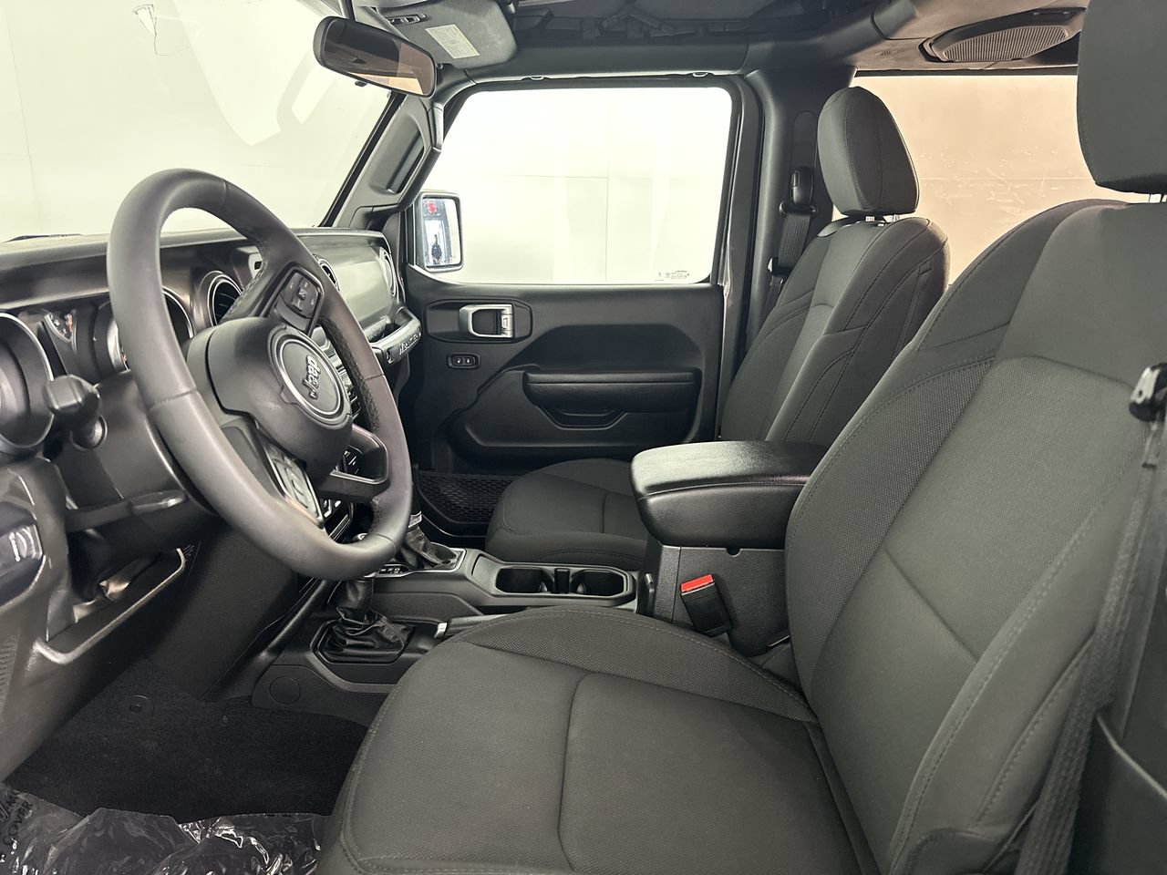 Used 2023 Jeep Wrangler Sport AWD/4WD image 2