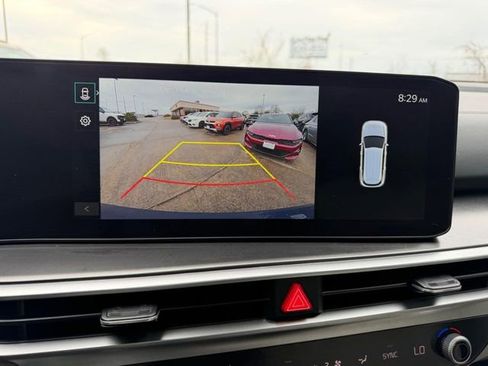 Certified 2024 Kia Sorento S w/ Panoramic Sunroof Package image 20