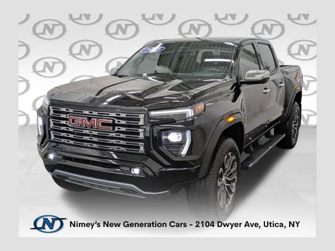 Used 2023 GMC Canyon Denali AWD/4WD image 1