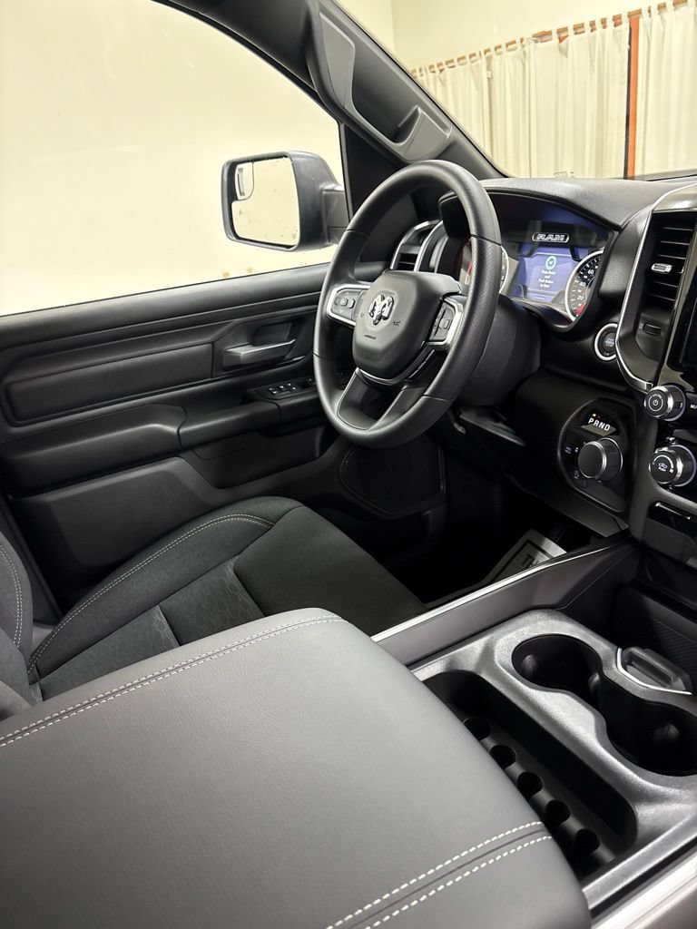 New 2026 RAM 1500 Express AWD/4WD image 24
