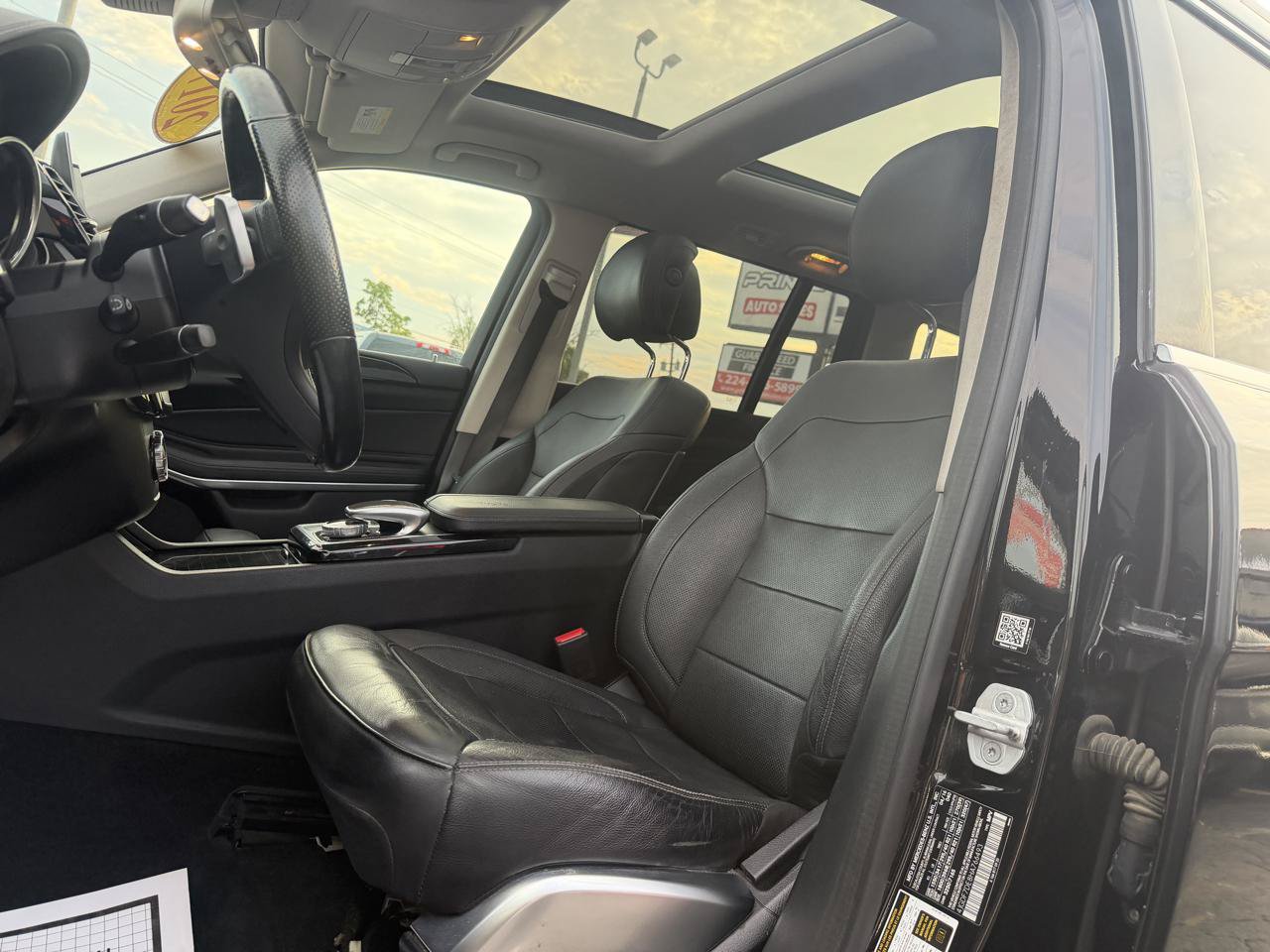 Used 2017 Mercedes-Benz GLS 550 4MATIC image 9