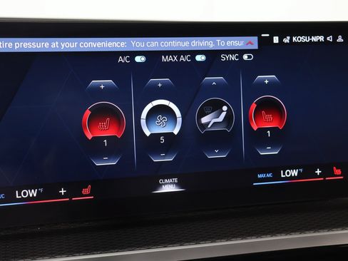 Used 2023 BMW M2 w/ Lighting Package RWD image 7
