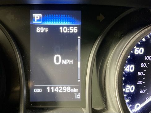 Used 2022 Toyota Camry SE FWD image 22
