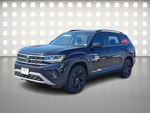Used 2023 Volkswagen Atlas SE AWD/4WD image 3