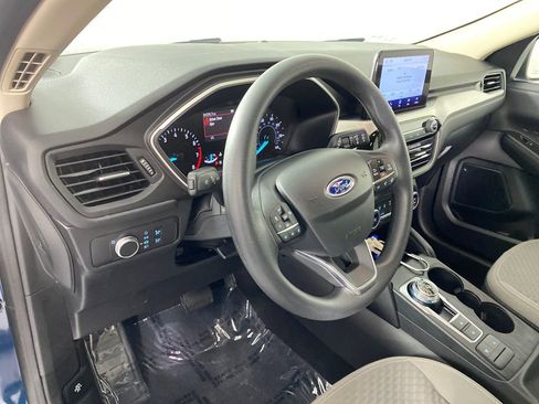 Used 2020 Ford Escape SE image 10
