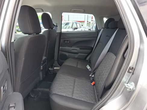 Used 2025 Mitsubishi Outlander Sport LE AWD/4WD image 11