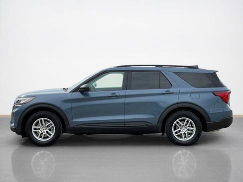 New 2026 Ford Explorer Active RWD image 4