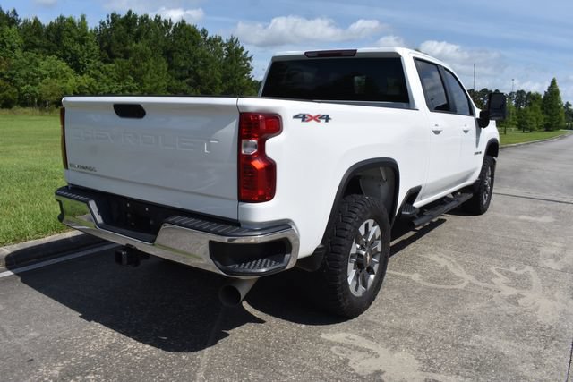 Used 2022 Chevrolet Silverado 2500 LT w/ Convenience Package AWD/4WD image 4