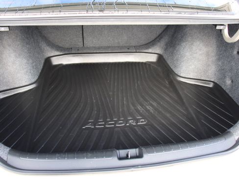 Used 2020 Honda Accord EX-L image 16