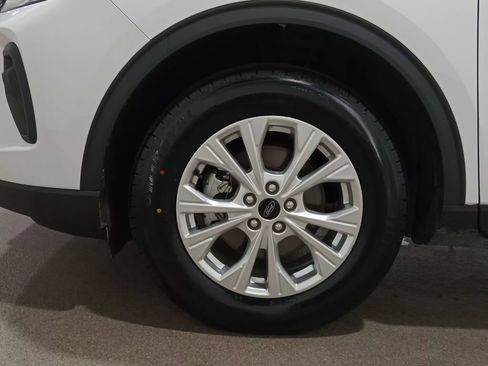 Certified 2024 Ford Escape Active AWD/4WD image 12