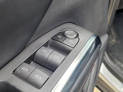 Used 2025 Chevrolet Traverse Z71 w/ LPO, Floor Liner Package AWD/4WD image 12