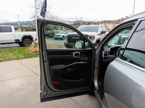 Certified 2023 Kia Sorento EX image 16