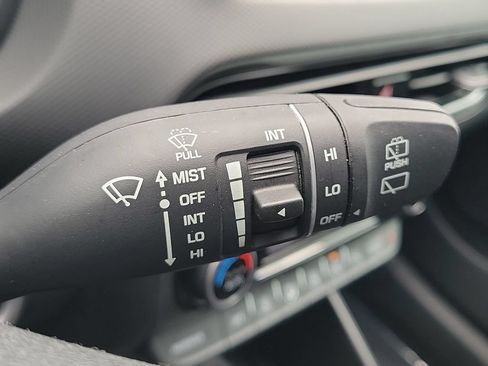 Used 2023 Hyundai Kona SEL w/ Convenience Package FWD image 13