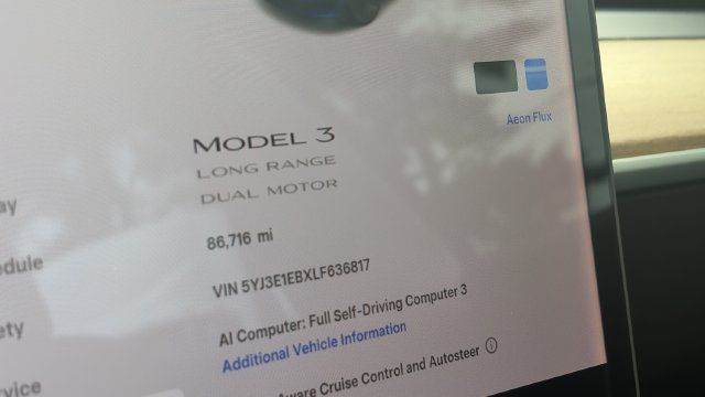 Used 2020 Tesla Model 3 Long Range AWD/4WD image 18