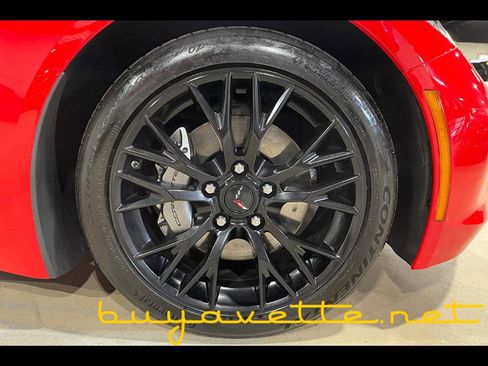 Used 2015 Chevrolet Corvette Stingray Coupe image 11