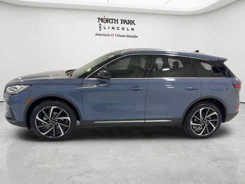 Used 2024 Lincoln Corsair Reserve w/ Equipment Group 201A AWD/4WD image 6