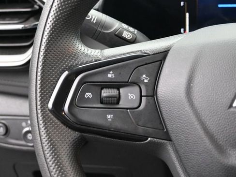 Used 2024 Chevrolet TrailBlazer LS FWD image 21