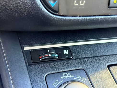 Used 2016 Lexus ES 350 w/ Premium Package w/Wood Trim image 8